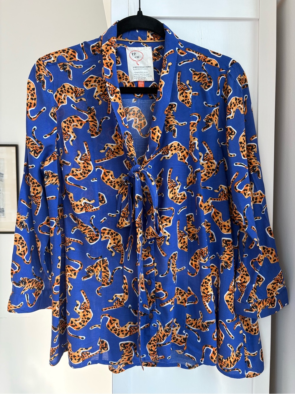 Anthropologie 17 of 52 Tiger Print Tie Front Blouse Size 8 Blue Animals Print